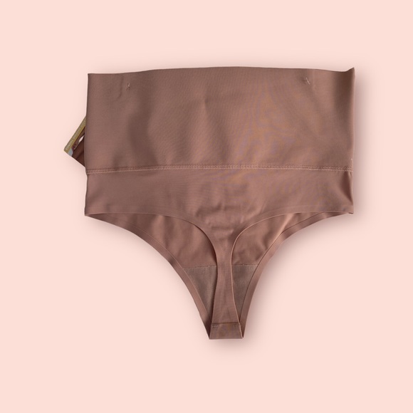 2 x Juicy Couture & 1 x George Thong Shapewear 💕 - Picture 3 of 8